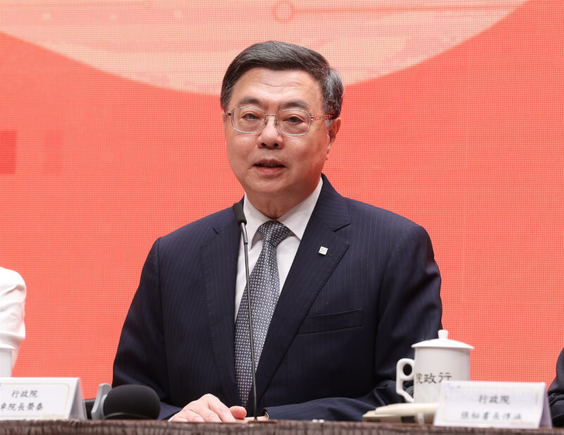 行政院長卓榮泰13日分批與地方政府共商財劃法議題，上午場結束後，卓榮泰（圖）親自出席記者會，對外說明。中央社記者謝佳璋攝  114年9月13日