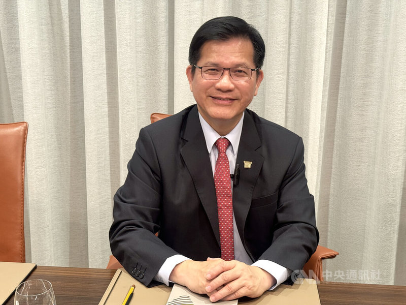 外交部與文化部共同推動「2025歐洲台灣文化年」。外交部長林佳龍12日接受中央社專訪時表示,串連26個駐歐館處,舉辦逾70場台灣藝文活動,讓文化外交更具體可見。中央社記者劉郁葶布拉格攝 114年9月14日