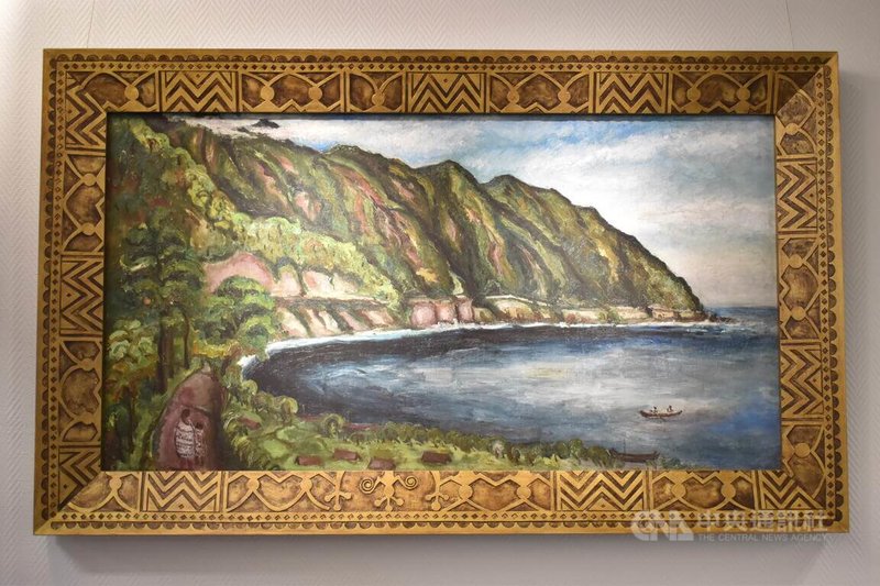 日本山口縣防府市政府8樓展出台灣畫家陳澄波名作「東台灣臨海道路」複製品,防府市府說,十分重視這幅畫,希望成為與台灣間的連結橋梁。中央社記者高華謙攝 114年9月14日
