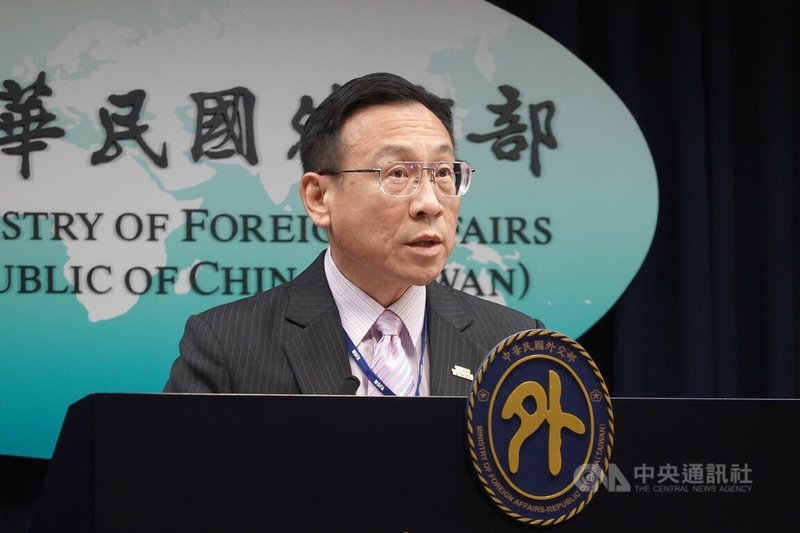 外交部16日舉行例行記者會，亞東太平洋司司長林昭宏進行業務簡報。中央社記者楊堯茹攝　114年9月16日