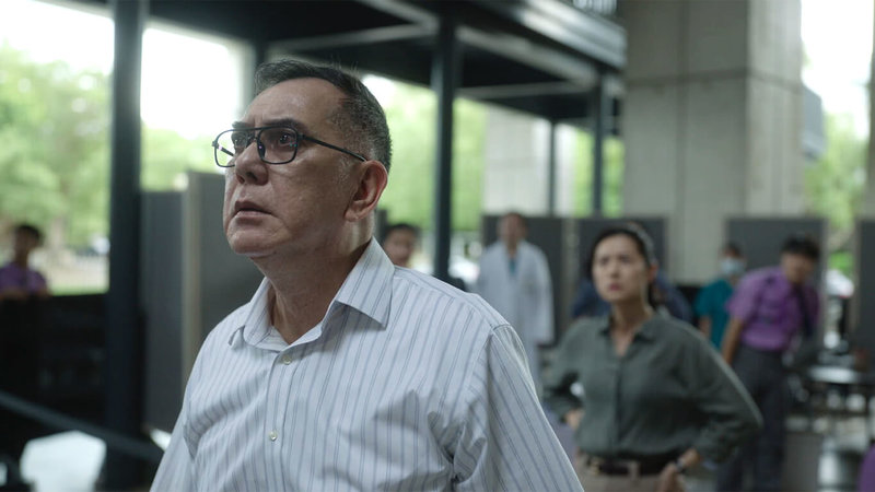 金馬影帝黃秋生（圖）演出電影「自殺通告」，全片在台灣元智大學取景，黃秋生待了一個月，笑說：「在台灣度過一段愉悅的日子」。（本萃電影提供）中央社記者洪素津傳真  114年9月16日