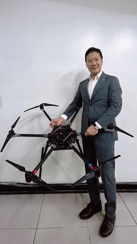 永虹董事長吳家幸表示，經多年研發投入與國際級客戶的長期驗證，永虹成功拿下歐洲航太複材大廠Syensqo標案，代表永虹的產品獲得全球航太產業的信任與認可。（永虹提供）中央社記者曾仁凱傳真　114年9月16日