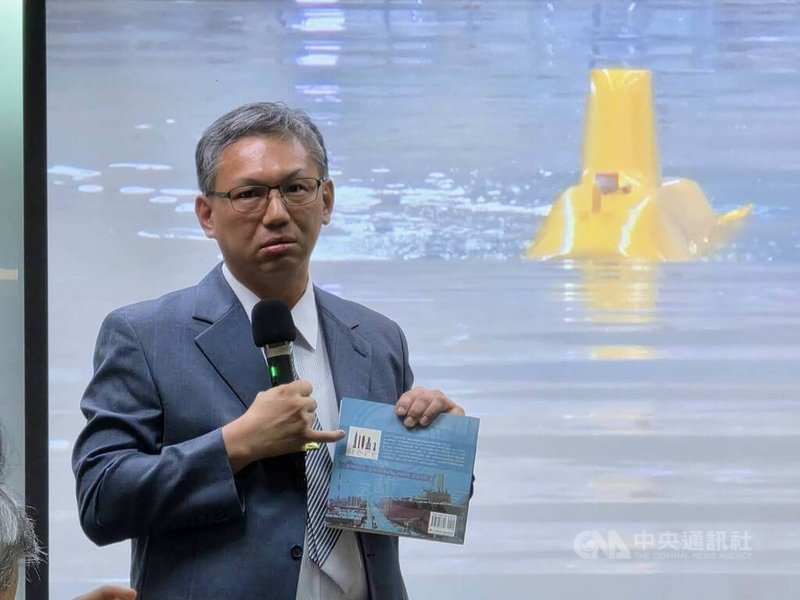 台船新任董事長陳政宏(圖)與媒體交流表示,台船發展方向大致不變,但會因應國際局勢變化做營運調整,改革方式和面向會加深、加廣、加速,並因應地緣政治拓展新機會。中央社記者江明晏攝 114年9月17日