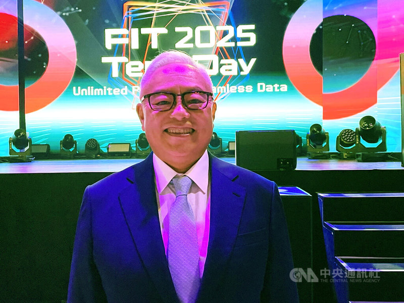 鴻海旗下鴻騰精密17日下午在台舉辦首場科技論壇（FIT 2025 Tech Day），董事長盧松青（圖）親臨現場。 中央社記者鍾榮峰攝　114年9月17日
