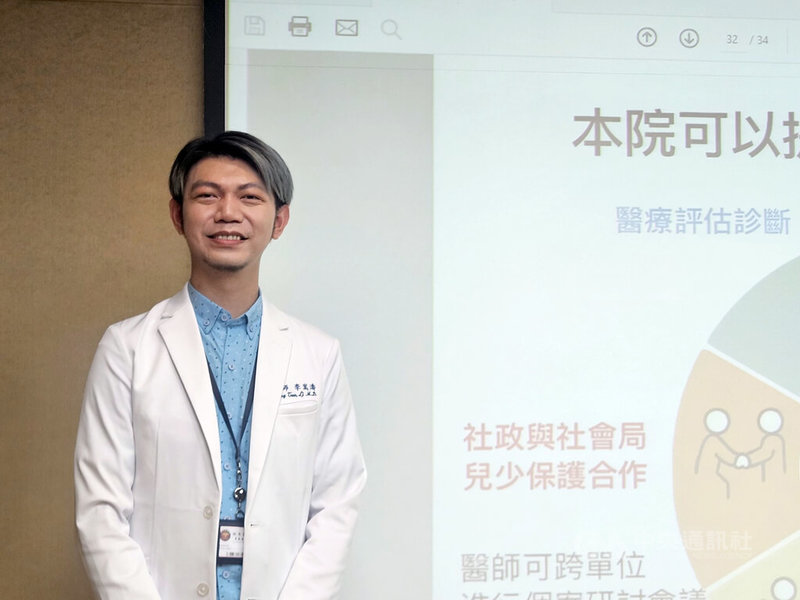 台灣約有9%兒童受到注意力不足過動症（ADHD）影響，真正接受完整治療的比例僅約1%。三軍總醫院精神醫學部主治醫師李嵩濤（圖）表示，這意味著許多孩子未能及時獲得支持，導致學習、人際及情緒發展受阻。中央社記者陳婕翎攝　114年9月17日