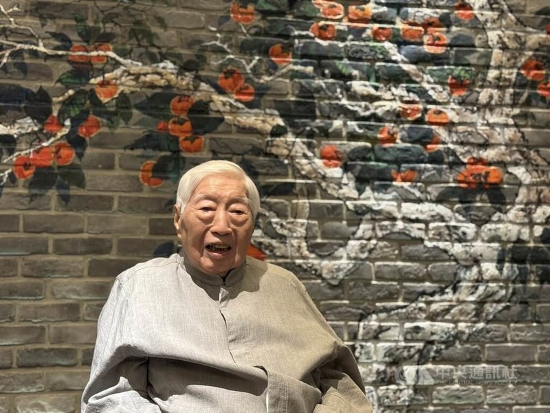 南僑集團會長陳飛龍18日表示，將啟動10年全球布局計畫，首階段5年目標，加大對中國二、三線城市的投資。中央社記者何秀玲攝  114年9月18日