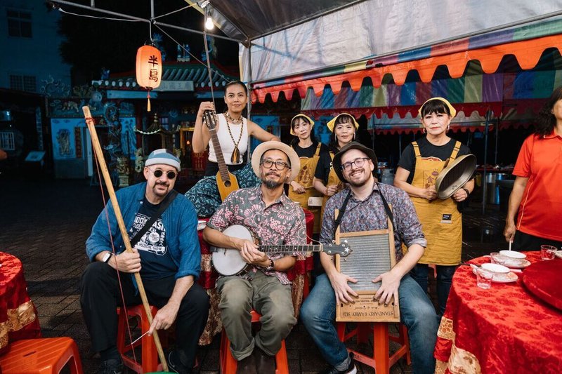 2025半島世界歌謠祭10月15至19日在恆春鎮西門廣場舉行,今年以「半島來辦桌」為主題,邀請8國團隊與在地民謠傳藝師演出,讓世界聲音齊聚半島。(屏東縣政府提供)中央社記者李卉婷傳真 114年9月19日