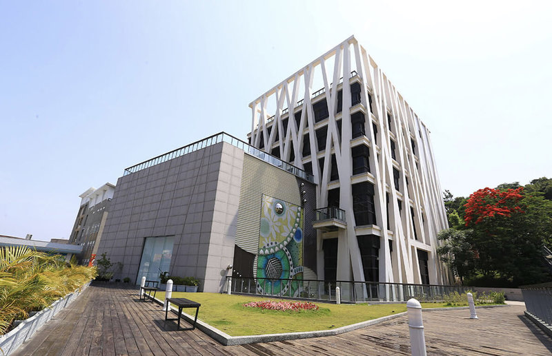 彰化縣文化局19日公告，為配合台灣設計展，彰化縣立美術館（圖）、彰化武德殿以及彰化藝術館9月22日至10月9日休館布展，10月27日至11月2日休館進行卸展作業。（彰化縣政府提供）中央社記者吳哲豪傳真 114年9月19日