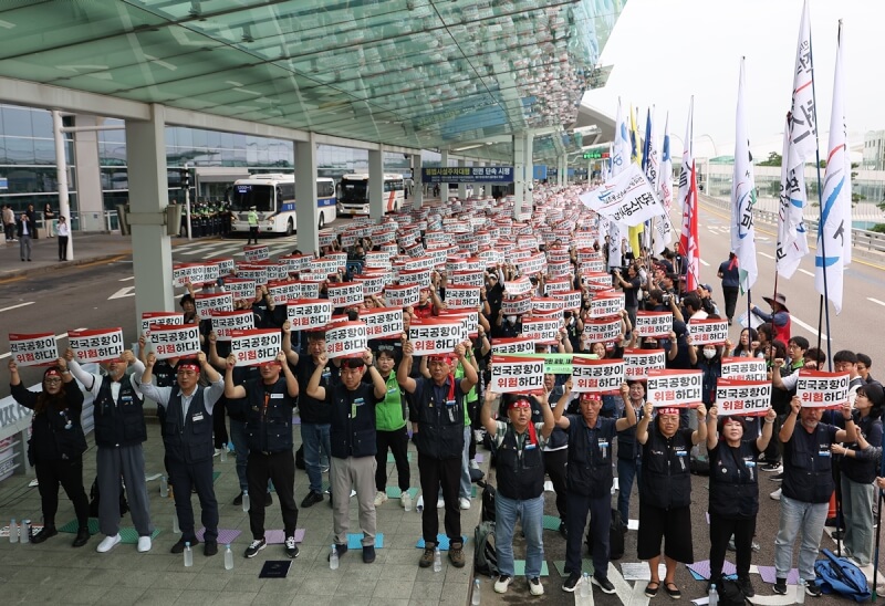 韓國各地機場19日進行單日的「警告性罷工」，15個機場受到影響。圖為仁川機場情形。（韓聯社）