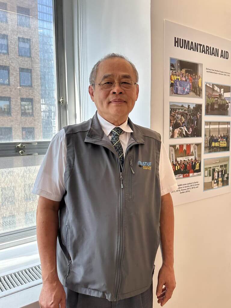 世台會董事暨執行長林鋕銘在紐約總部接受中央社專訪,回顧全球善行與參與聯合國全球慈善事務。中央社記者廖漢原紐約攝 114年9月19日