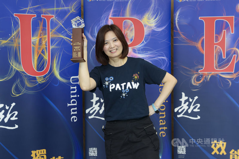 114年度全國SUPER教師獎頒獎典禮20日在台北舉行，基隆市立八斗高級中學（國中部）老師盧佳怡（圖）榮獲評審團特別獎。中央社記者鄭清元攝　114年9月20日