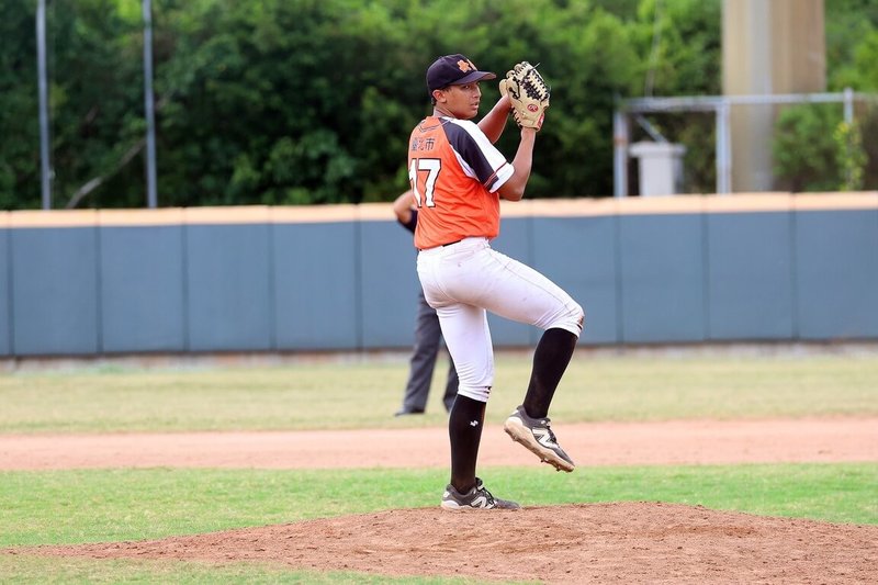 2025年桃園盃四級棒球錦標賽青少棒組賽事持續進行，台北市長安國中艾太郎（圖）22日投打有表現，先發3局失2分，打擊敲3安貢獻2打點，率隊以10比2搶勝、晉級8強。（大會提供）中央社記者謝靜雯傳真　114年9月22日