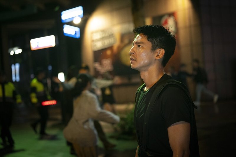 電影「96分鐘」熱映中,演員林柏宏(圖)飾演防爆警察,該片以緊湊敘事節奏、逼真場景還原及深刻人性情感,創造出台灣電影罕見的觀影體驗。(華影提供)中央社記者王心妤傳真 114年9月22日