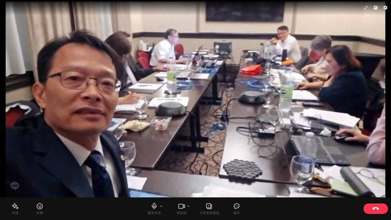 國際民航組織(ICAO)第42屆大會將登場,台灣本次仍未受邀。民航局副局長林俊良(前左)率團一行8人前往當地,將在場外與其他國家、組織等舉行雙邊會談。(民航局提供)中央社記者余曉涵傳真 114年9月23日