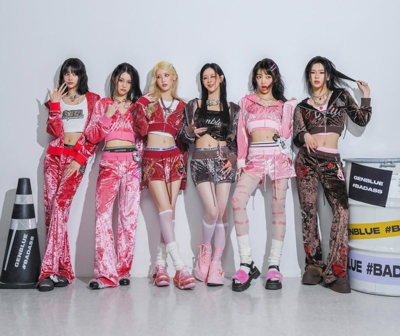 女團GENBLUE幻藍小熊（圖）發行第2張EP回歸韓國樂壇，主打歌BADASS傳達「年輕無懼、勇敢展現真我」的精神，成員們也大跳「翻白眼舞」。（天空娛樂提供）中央社記者洪素津傳真  114年9月23日