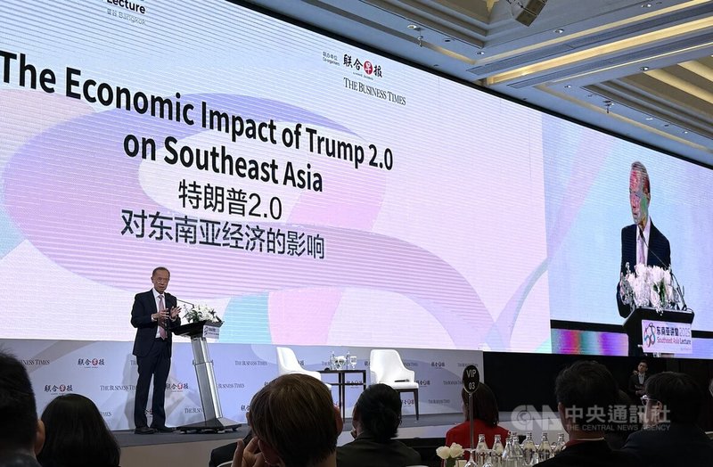 新加坡前外長楊榮文25日公開演說時表示,台海未來5年內不會發生戰爭,因中國不想打仗,而美國若與中國關係破裂將影響經濟,因此不會觸碰紅線。中央社記者李宗憲曼谷攝 114年9月25日