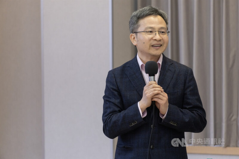 YouTube頻道「文昭談古論今」經營者文昭去年1月來台觀選。（中央社檔案照片）