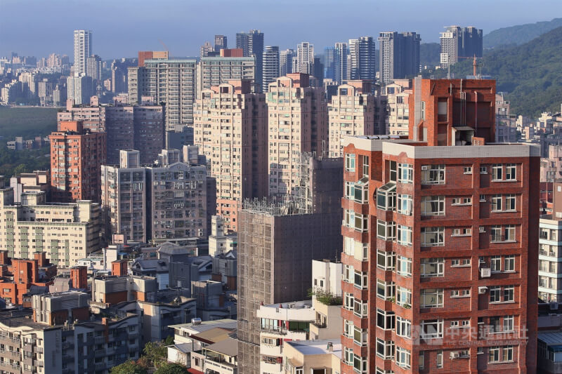 圖為新北市淡水區一帶建物景觀。（中央社檔案照片）