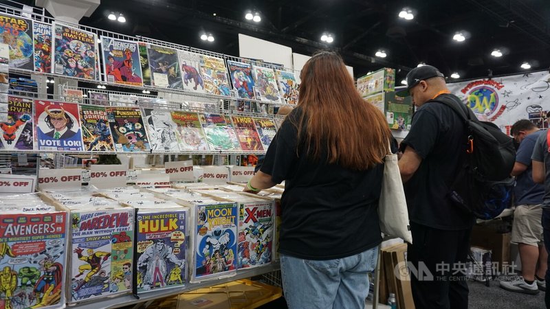 洛杉磯動漫展(L.A. Comic Con)每年有超過10萬人次參與,愛好者沉浸在漫畫的世界裡。中央社記者林宏翰洛杉磯攝 114年9月29日