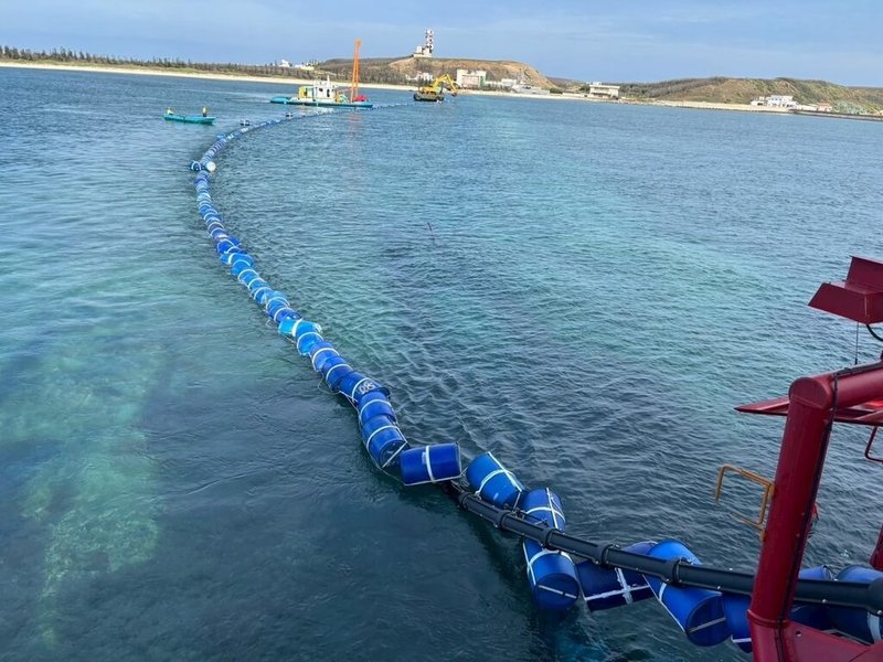 台灣電力公司澎湖區營業處1日表示，台電公司辦理澎湖「風櫃~桶盤~虎井及望安~將軍」海底電纜工程，歷時3年多規劃興建，克服各種困難，2025年順利完工，1日正式啟用。（台灣電力公司澎湖區營業處提供）中央社  114年10月1日