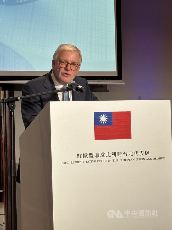 歐洲議會友台小組主席蓋勒,於9月30日為駐歐盟兼駐比利時代表處舉辦的114年國慶酒會致詞。中央社記者曾依璇布魯塞爾攝 114年10月1日