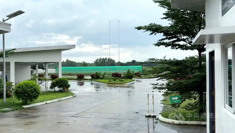 台灣示範農場位於菲律賓丹轆市郊區,透過技術輔導、導入蔬果氣候韌性品種、種植高價值作物、引進台灣設施等方式,提高中呂宋農民的產量和收入。中央社記者林行健丹轆市攝 114年10月3日