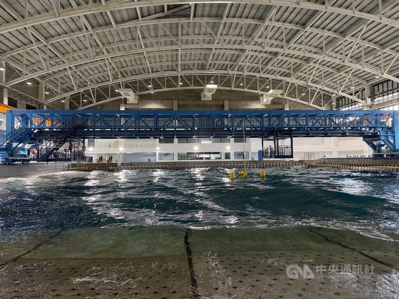 「海洋科技產業創新專區」離岸工程中心最大亮點是建置全台首座長36公尺、寬30公尺、水深10公尺的國際級深水試驗池。中央社記者曾智怡攝 114年10月4日