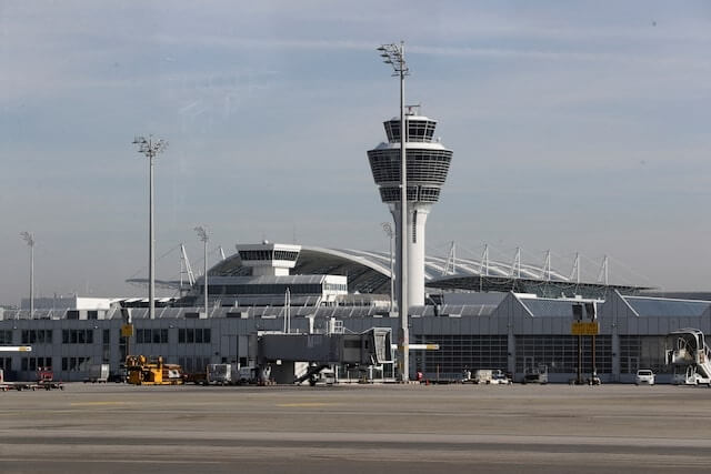 圖為德國慕尼黑機場。（路透社）