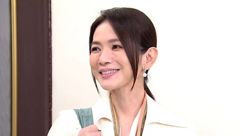 演員星卉(圖)表示近日身體健康亮紅燈,自律神經和免疫系統失調下引發憂鬱症復發,失調導致暴瘦,經醫師診斷建議,已向8點檔戲劇「百味人生」劇組表達必須暫時停下工作,好好調養身心。(三立提供)中央社記者洪素津傳真 114年10月7日