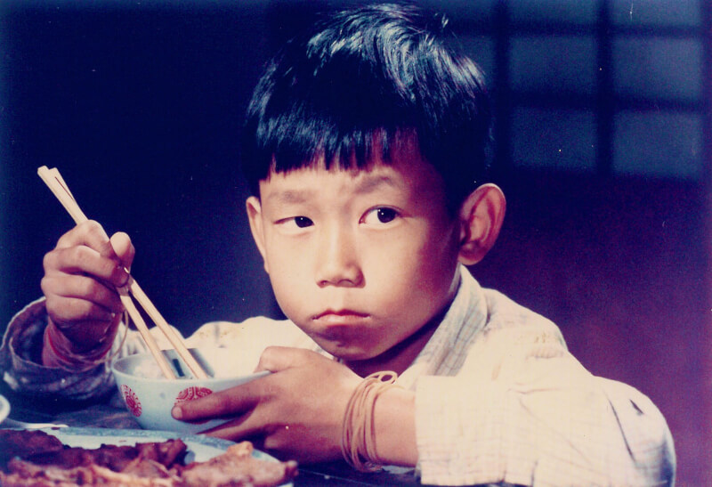 童星出身的演員顏正國(圖)6歲就開始演戲,從小到大演過多部電影,他曾提到「油麻菜籽」對他來說是特別的作品。(海鵬影業提供)