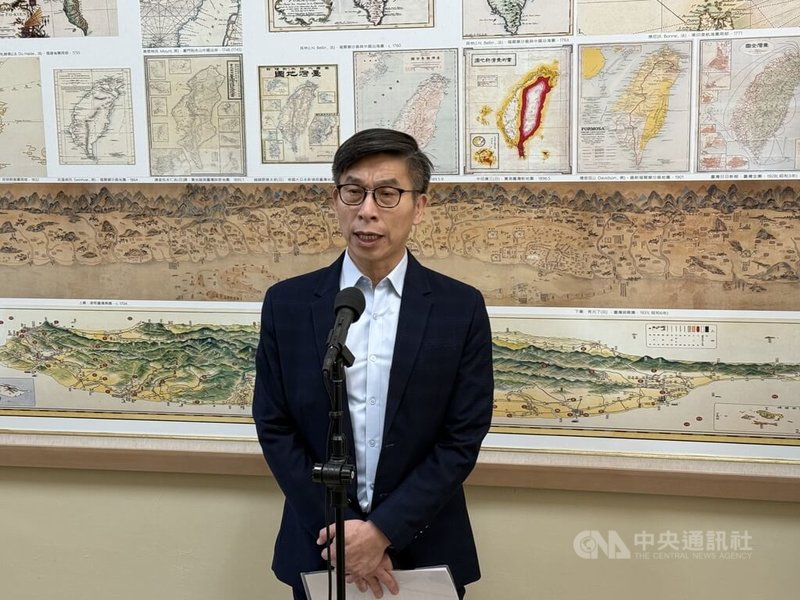 總統賴清德提及，美國總統川普（Donald Trump）若能夠讓中國國家主席習近平永遠放棄對台發動武力攻擊，川普必然是諾貝爾和平獎得主。民進黨立法院黨團幹事長鍾佳濱（圖）8日受訪表示，賴總統對川普的期許，不只符合台灣與美國的利益，也符合世界民主同盟的利益。中央社記者王揚宇攝　114年10月8日