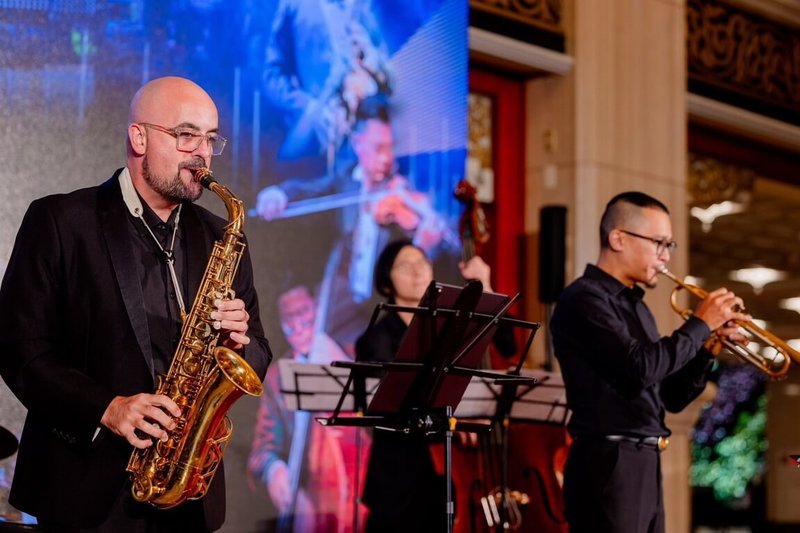 高雄市交響樂團攜手TPO Big Band踢霹歐爵士大樂團，將舉行「KSO的無界搖擺」音樂會，北高巡演。（高市交提供）  中央社記者趙靜瑜傳真　114年10月8日