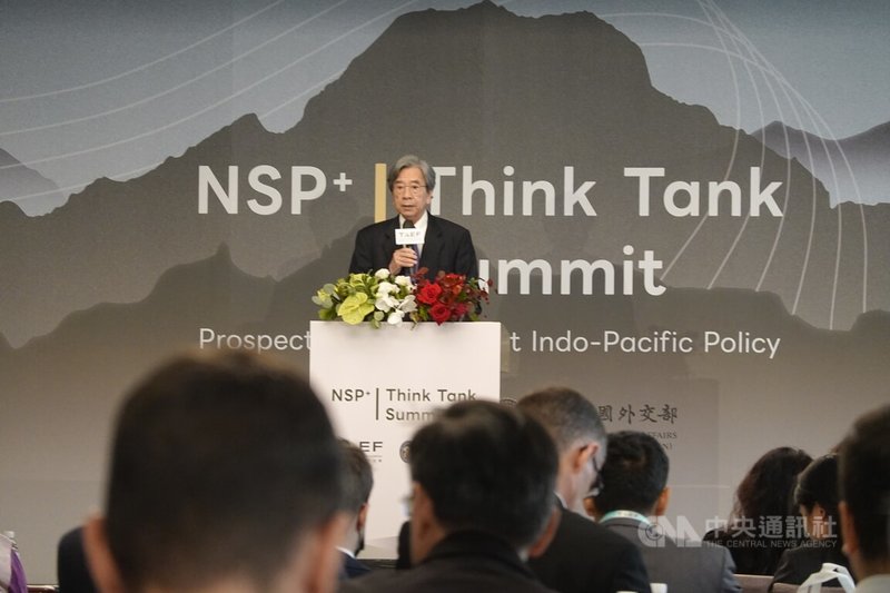 台亞會8日舉辦首屆「新南向政策+智庫高峰會:印太韌性政策展望」,台亞會董事長蕭新煌(圖)表示,現在是時候讓台灣站出來發布完整印太戰略文件,就台灣獨特處境以及優先政策與各國進行討論。中央社記者楊堯茹攝 114年10月8日
