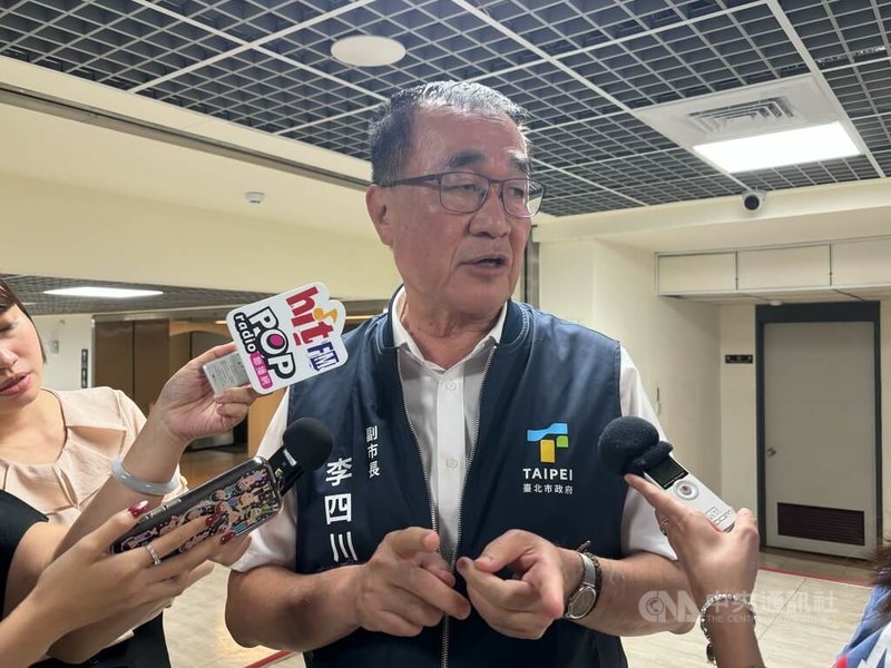 輝達(NVIDIA)台灣總部進駐北士科用地卡關,台北市副市長李四川(圖)9日表示,新光與台新人壽合併時,市府可不同意合約主體變更並解約,但一定會被告,土地也可能被假扣押,這樣北士科T17、T18基地的地上權就沒辦法回歸市府,再移轉給輝達,形成僵局,這是現在的困難點。中央社記者陳昱婷攝 114年10月9日