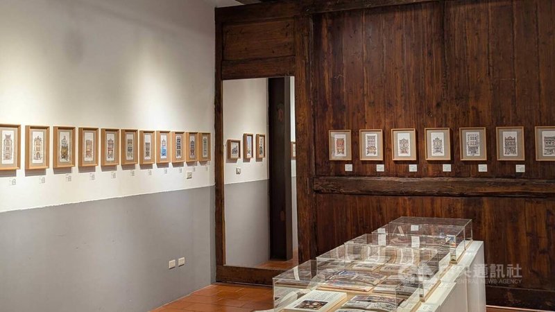 「小本經營–大稻埕七人聯展」正在台北展出中,除呈現49幅迪化街樓房建築繪圖外,7名參展畫家也於第2展間展出個人創作作品。中央社記者王寶兒攝 114年10月9日