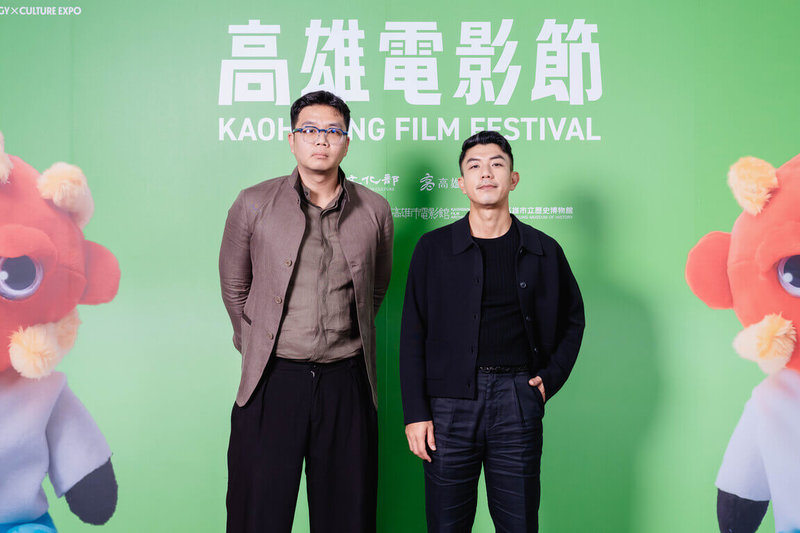 泰國喜劇電影「有用的鬼」導演林金偉(左)與男主角萬洛隆甘迦(右)來台參加2025高雄電影節,全片也將代表泰國角逐奧斯卡獎最佳國際影片。(高雄電影節提供)中央社記者王心妤傳真 114年10月10日