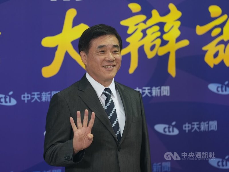 中天電視11日在台北舉辦國民黨主席選舉「黨主席大辯論」,國民黨黨主席選舉候選人郝龍斌(圖)出席與會。中央社記者徐肇昌攝 114年10月11日