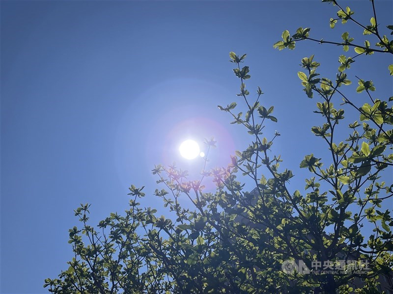 今天各地大多為晴到多雲天氣。（中央社檔案照片）