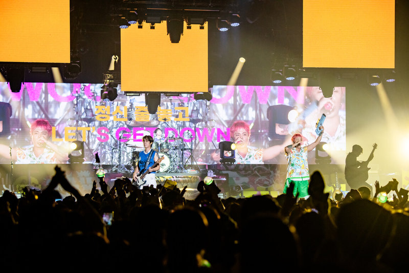 韓國搖滾樂團FTISLAND11日晚上在台大綜合體育館開唱，現場氣氛熱烈。（SHOWOFFICE提供）中央社記者王心妤傳真 114年10月12日