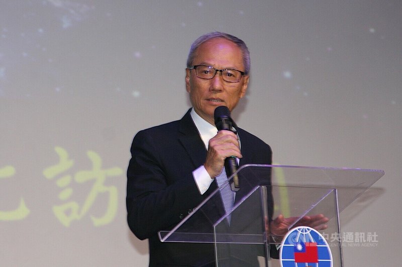 僑委會邀請「當代樂坊」國慶文化訪問團,11日在巴西聖保羅盛大演出,訪問團領隊吳新興致詞表示希望透過音樂與文化,傳遞台灣的心意與溫度。中央社記者唐雅陵聖保羅攝 114年10月12日