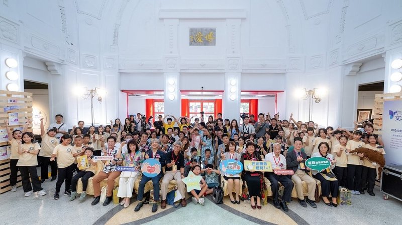第3屆台灣地方特色歌謠創作比賽12日在台灣藝術教育館頒獎，共有24名創作者獲獎，以創作歌謠展現對在地文化、自然環境與民間傳說的熱愛與記憶。（教育部提供）中央社記者許秩維傳真　114年10月12日