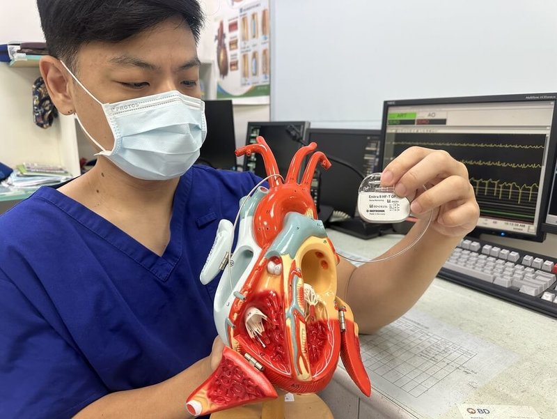 20歲新手媽倒地無心跳險猝死，就醫確診肥厚性心肌症，衛福部豐原醫院植入「體內去顫器（ICD）」監測心律。（民眾提供）中央社記者趙麗妍傳真　114年10月13日