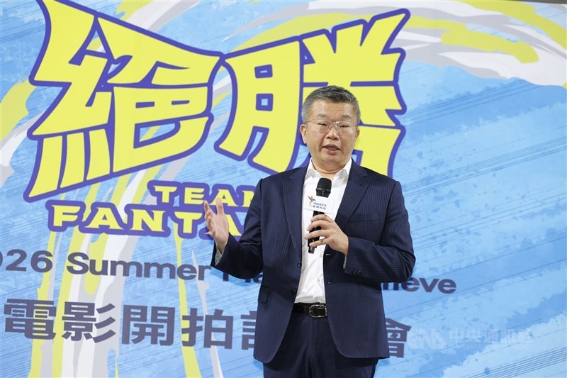 電影「絕勝」開拍記者會13日上午在台北大巨蛋舉行,中華職棒大聯盟會長蔡其昌(圖)出席致詞分享12強棒球賽奪冠經歷及感受。中央社記者翁睿坤攝 114年10月13日
