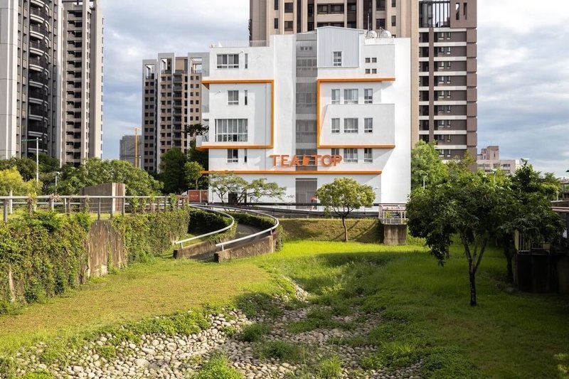 2025年4月,TEA TOP啟用了位於台中北屯的全新企業總部暨物流研發中心,這座基地不僅是所有加盟夥伴的堅實後盾,更是品牌持續創新的後勤樞紐。(TEA TOP提供)中央社記者楊迪雅傳真 114年10月14日