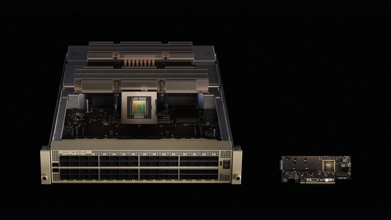 人工智慧(AI)晶片龍頭輝達(NVIDIA)於美國時間13日起舉行的開放運算計畫全球峰會(OCP Global Summit)上宣布,Meta與Oracle將擴大採用NVIDIA Spectrum-X乙太網路交換器,驅動超大規模AI資料中心效能。(輝達提供)中央社記者吳家豪傳真 114年10月14日
