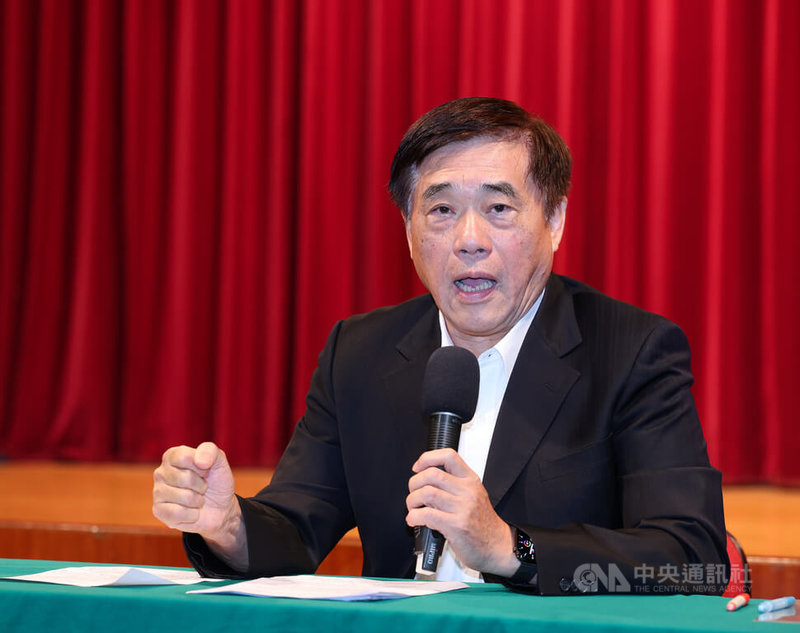 國民黨主席選舉18日投票,候選人郝龍斌(圖)14日在台北舉行記者會,公布兩岸政策,包括舉辦黨內兩岸政策路線大辯論、推動國民黨在北京、上海設立辦事處、推動兩岸論壇等。中央社記者謝佳璋攝 114年10月14日