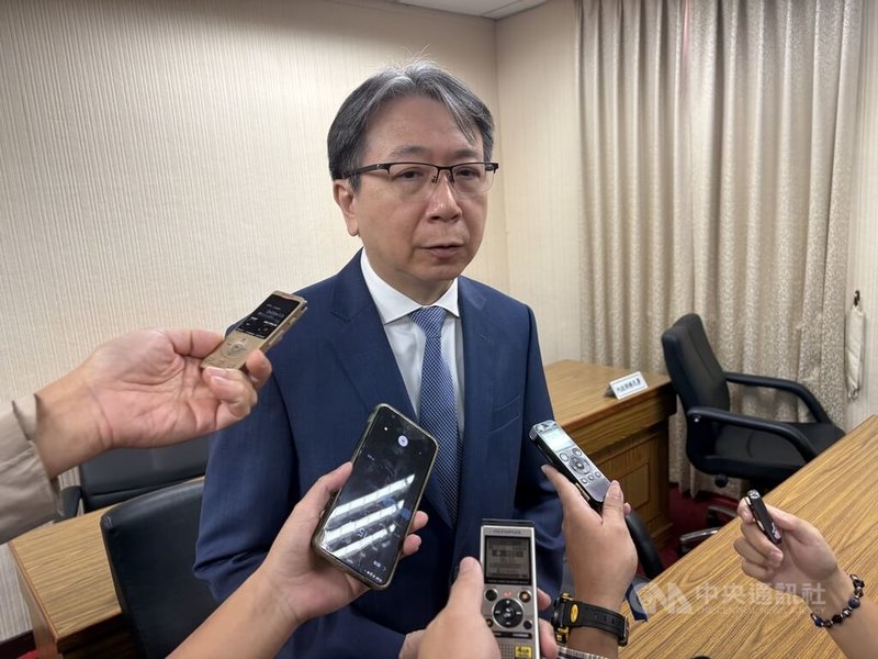 國安局長蔡明彥(圖)15日於立法院外交及國防委員會接受媒體訪問。中央社記者吳書緯攝 114年10月15日