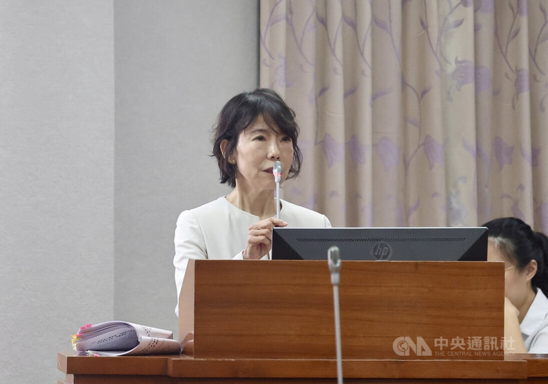 監察院多人疑涉私用公務車,立委關注調查報告何時出爐。監察院代理祕書長王增華(圖)15日在立法院司法及法制委員會表示,監察院紀律委員會已進行約詢、書面質詢、調卷等,目前調查報告初稿已出爐,但紀律委員會尚未審查,10月會有結果。中央社記者張皓安攝 114年10月15日