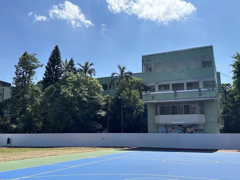 新北市三重區厚德國小和平樓(圖)氯離子含量過高,經鑑定為海砂危樓,16日舉行拆除重建工程啟動典禮,新校舍大樓預計121年完工啟用。(新北市教育局提供)中央社記者曹亞沿傳真 114年10月16日