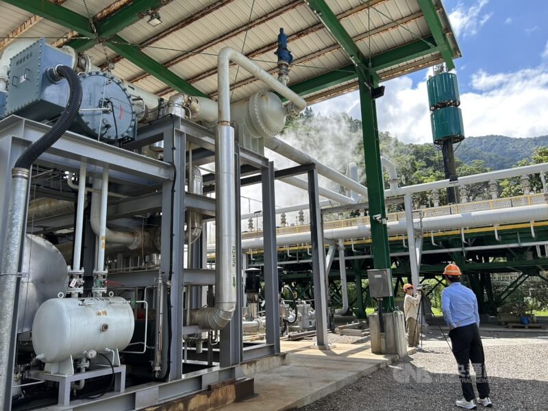 仁澤地熱電廠年發電量約370萬度,相當於1000戶家庭用電,雖規模不大,但卻代表台灣地熱在沉寂多年後正式復出。中央社記者林孟汝攝 114年10月17日